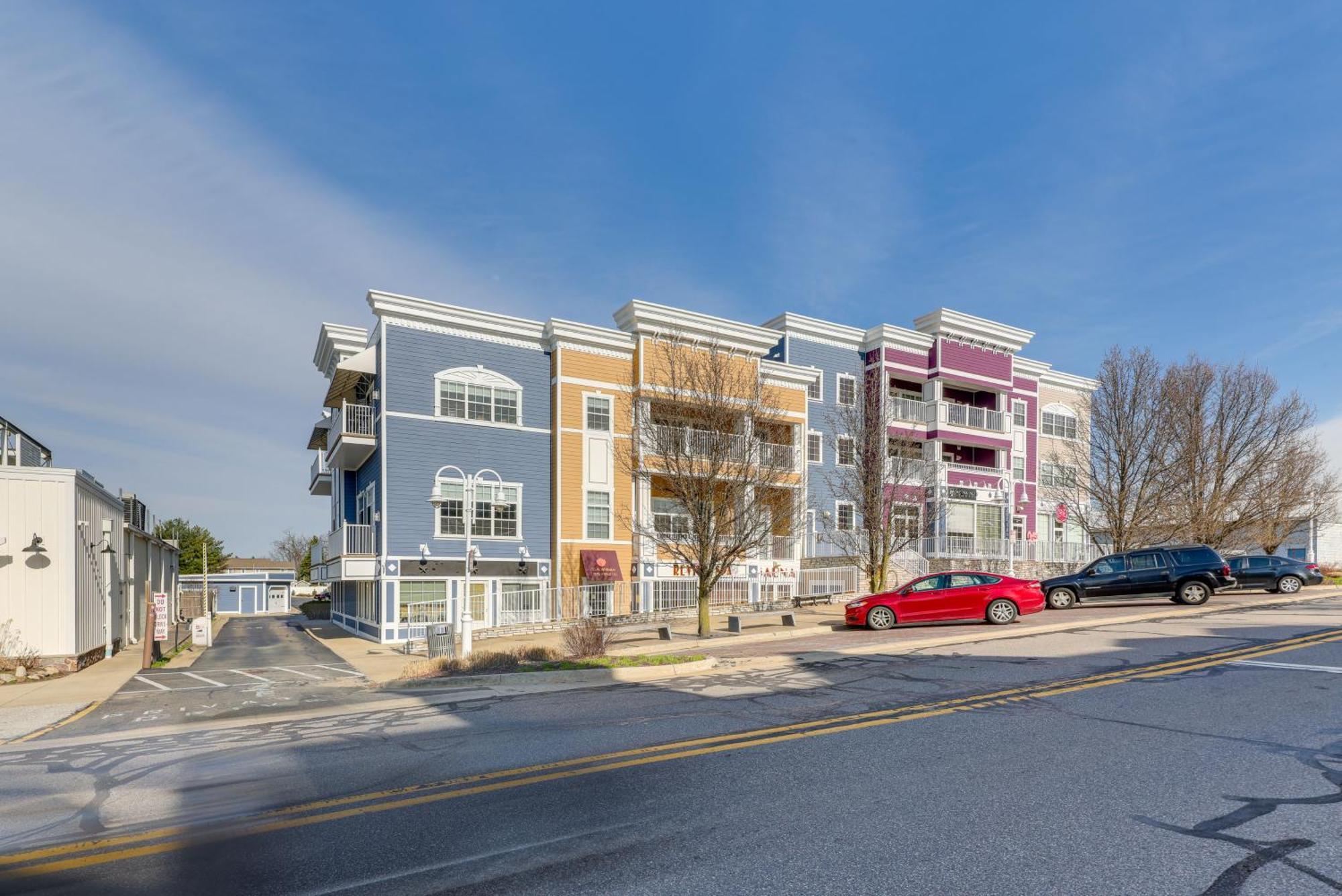 Idyllic New Buffalo Condo Walk To Beach And Shops! Exterior photo