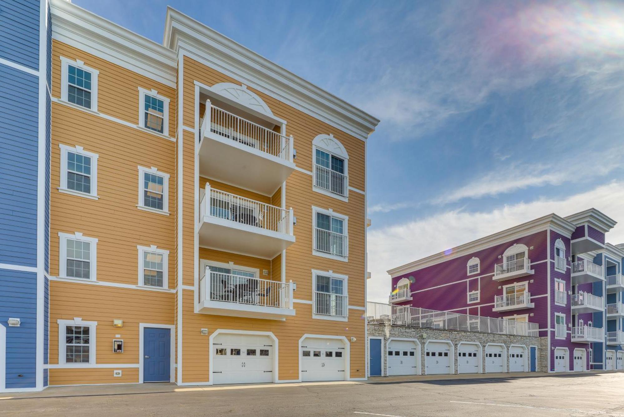 Idyllic New Buffalo Condo Walk To Beach And Shops! Exterior photo